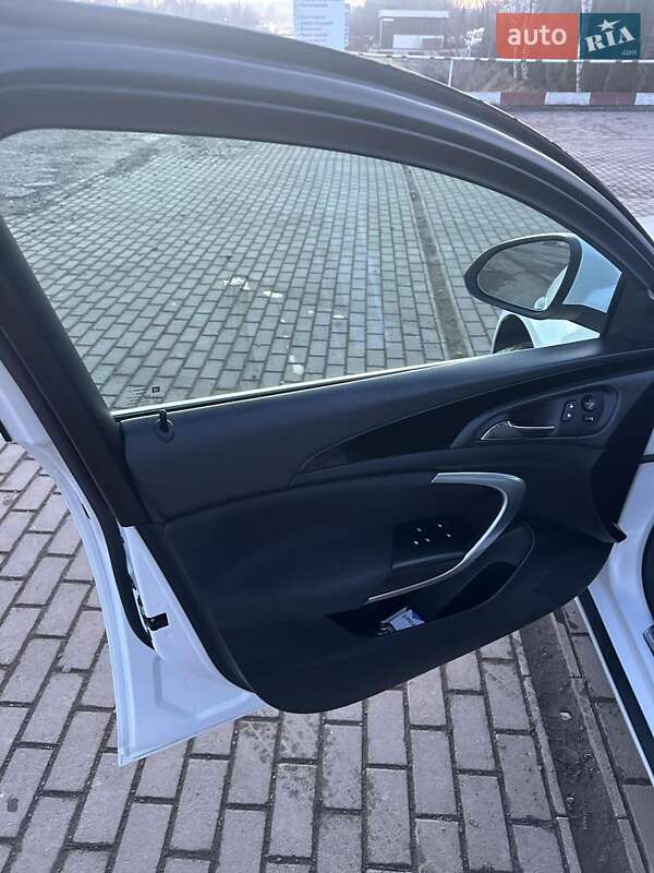 Универсал Opel Insignia 2014 в Черновцах