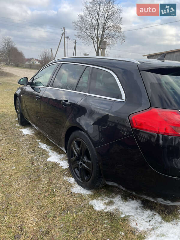 Универсал Opel Insignia 2010 в Камне-Каширском