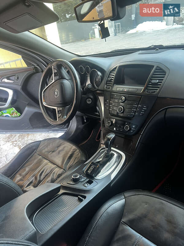 Седан Opel Insignia 2008 в Яремче