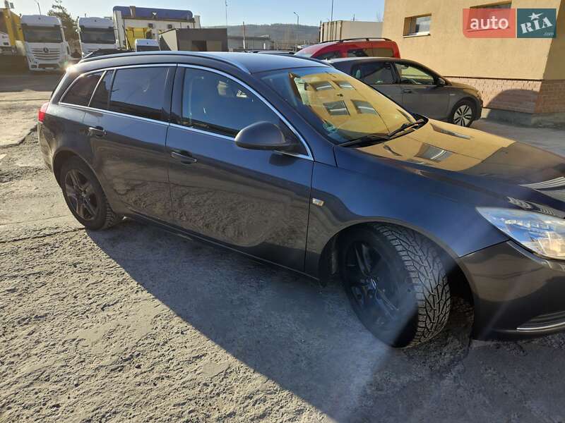 Универсал Opel Insignia 2009 в Львове