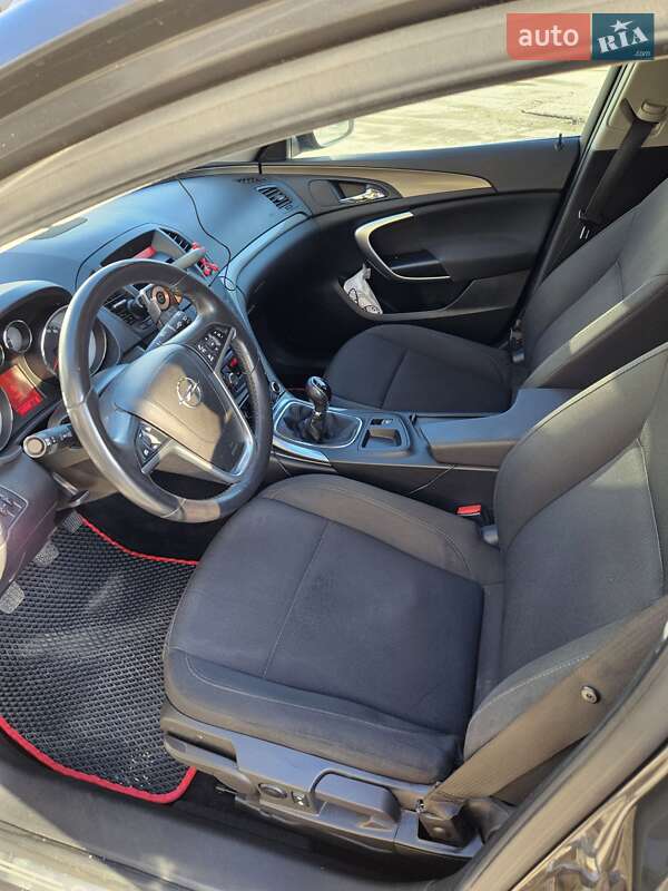 Универсал Opel Insignia 2009 в Львове