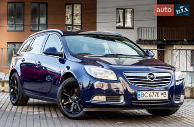 Универсал Opel Insignia 2011 в Львове