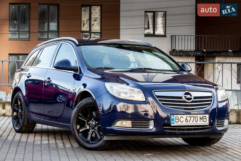 Opel Insignia 2011