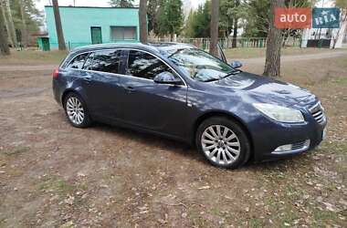 Універсал Opel Insignia 2011 в Глухові