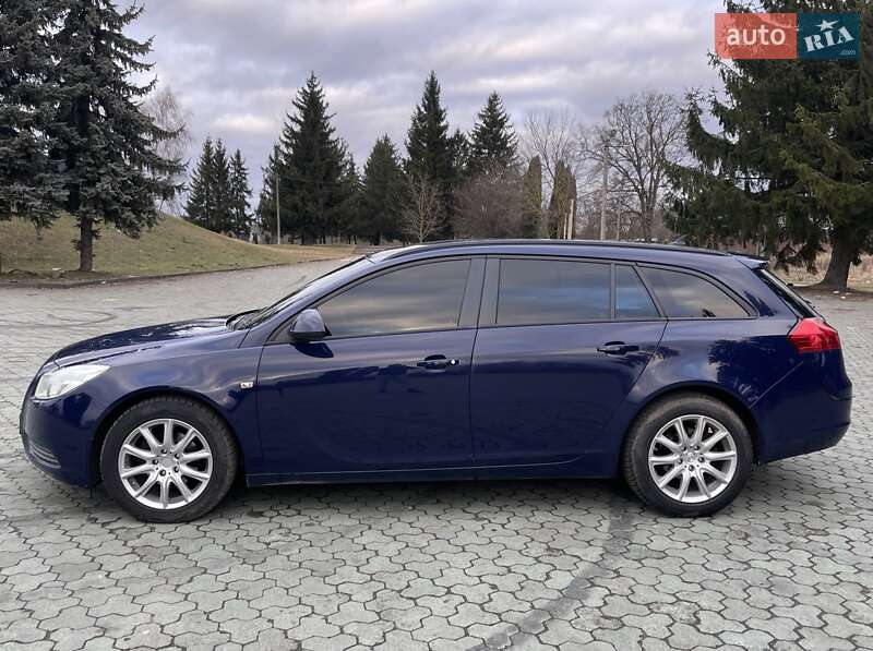 Универсал Opel Insignia 2013 в Дубно