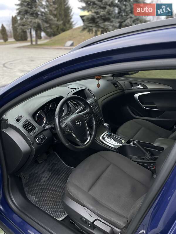 Универсал Opel Insignia 2013 в Дубно