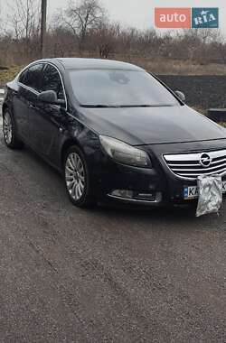 Седан Opel Insignia 2010 в Кропивницком