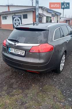 Универсал Opel Insignia 2012 в Дымере