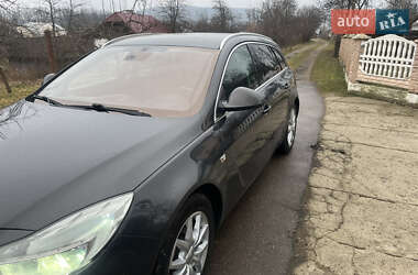 Универсал Opel Insignia 2013 в 