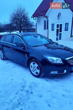 Универсал Opel Insignia 2011 в Березному