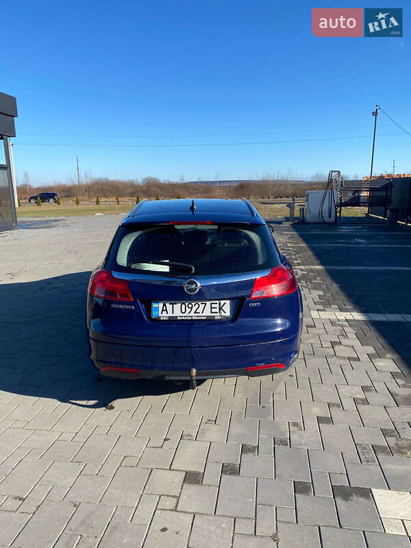 Универсал Opel Insignia 2010 в Перегинском