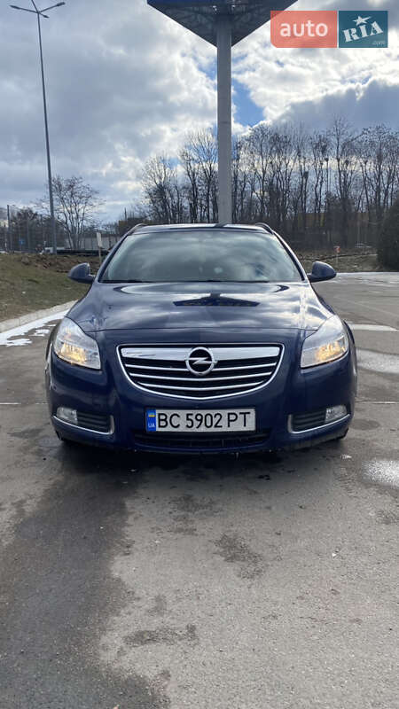Opel Insignia 2011
