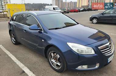 Универсал Opel Insignia 2012 в Чернигове