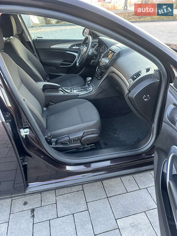 Универсал Opel Insignia 2016 в Хусте