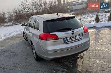 Универсал Opel Insignia 2011 в 