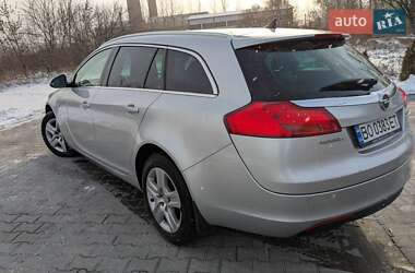 Универсал Opel Insignia 2011 в 