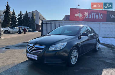 Лифтбек Opel Insignia 2009 в Киеве