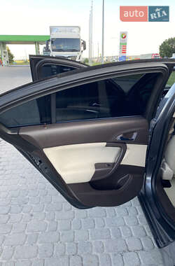 Лифтбек Opel Insignia 2010 в 