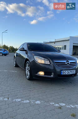 Лифтбек Opel Insignia 2010 в 