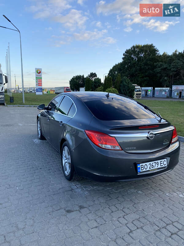 Лифтбек Opel Insignia 2010 в Рава-Русской фото 14 Лифтбек Opel Insignia 2010 в Рава-Русской