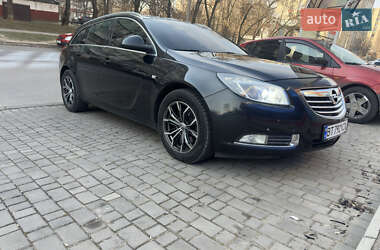 Універсал Opel Insignia 2011 в Херсоні