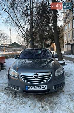 Універсал Opel Insignia 2011 в Чугуєві