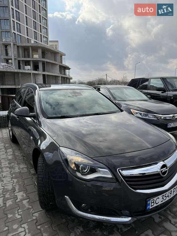 Універсал Opel Insignia 2015 в Львові