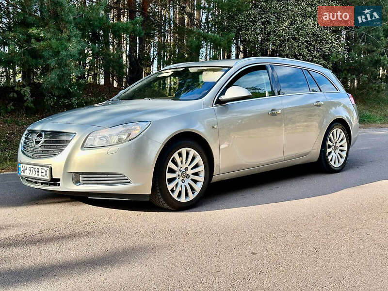 Універсал Opel Insignia 2011 в Києві