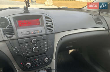 Лифтбек Opel Insignia 2011 в 
