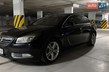 Седан Opel Insignia 2011 в 