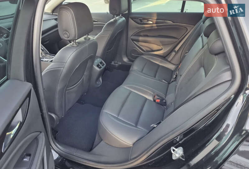 Універсал Opel Insignia 2019 в Ужгороді