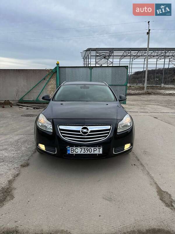 Универсал Opel Insignia 2012 в Львове