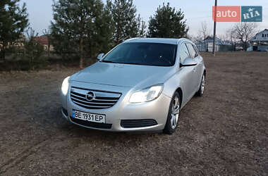 Универсал Opel Insignia 2013 в Мене