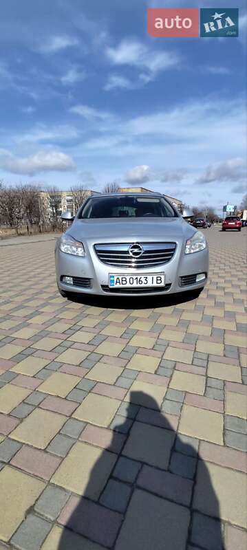 Универсал Opel Insignia 2009 в Гайсине