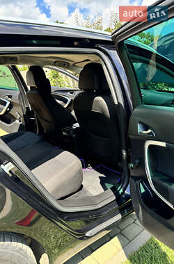 Універсал Opel Insignia 2009 в 