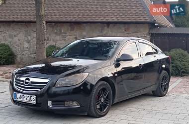 Ліфтбек Opel Insignia 2010 в Тернополі