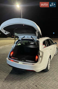 Универсал Opel Insignia 2011 в 
