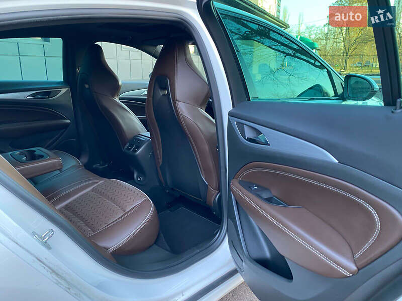 Седан Opel Insignia 2020 в Киеве