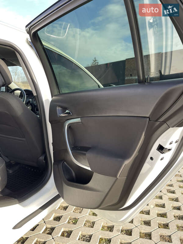 Універсал Opel Insignia 2014 в Хмельницькому фото 22 Універсал Opel Insignia 2014 в Хмельницькому