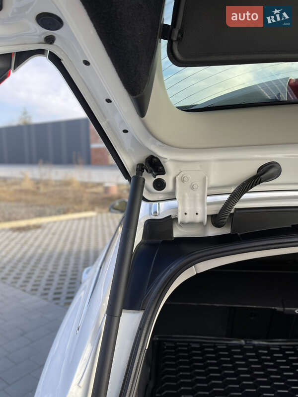 Універсал Opel Insignia 2014 в Хмельницькому фото 34 Універсал Opel Insignia 2014 в Хмельницькому