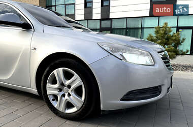 Лифтбек Opel Insignia 2011 в 