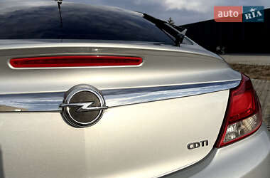Лифтбек Opel Insignia 2011 в 