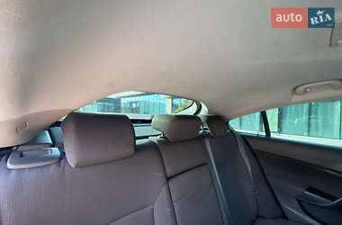 Лифтбек Opel Insignia 2011 в 