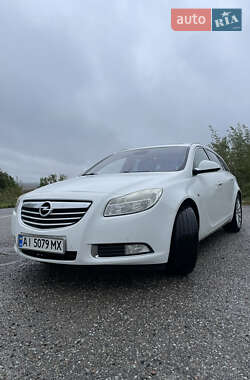Универсал Opel Insignia 2011 в 