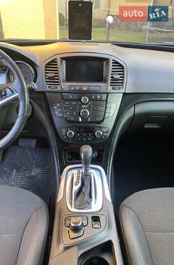 Універсал Opel Insignia 2010 в 