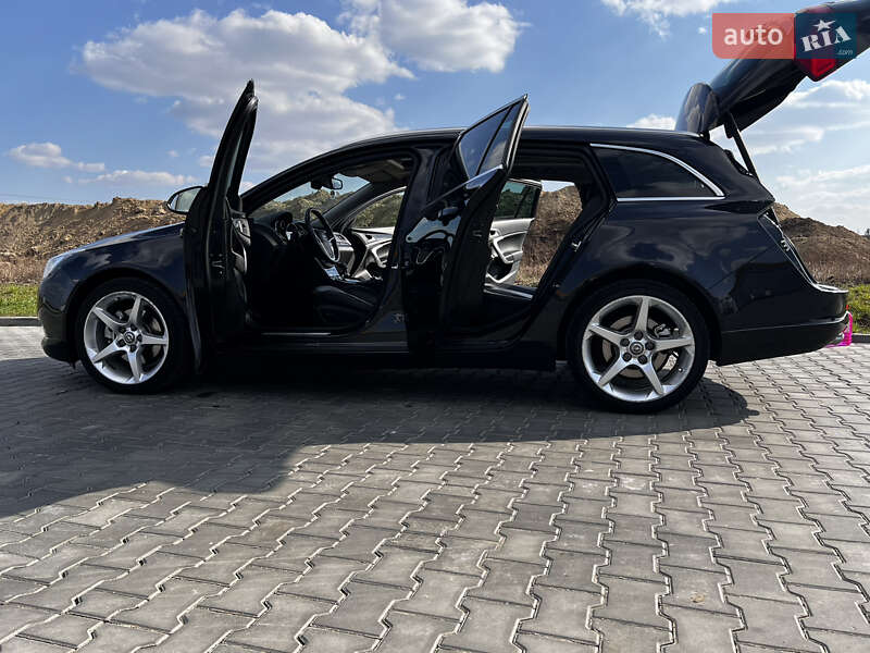 Універсал Opel Insignia 2012 в Луцьку