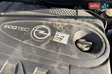 Универсал Opel Insignia 2014 в 