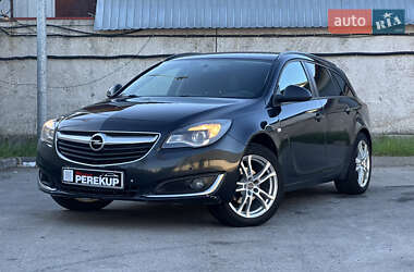 Универсал Opel Insignia 2015 в 
