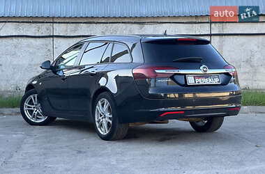 Универсал Opel Insignia 2015 в 