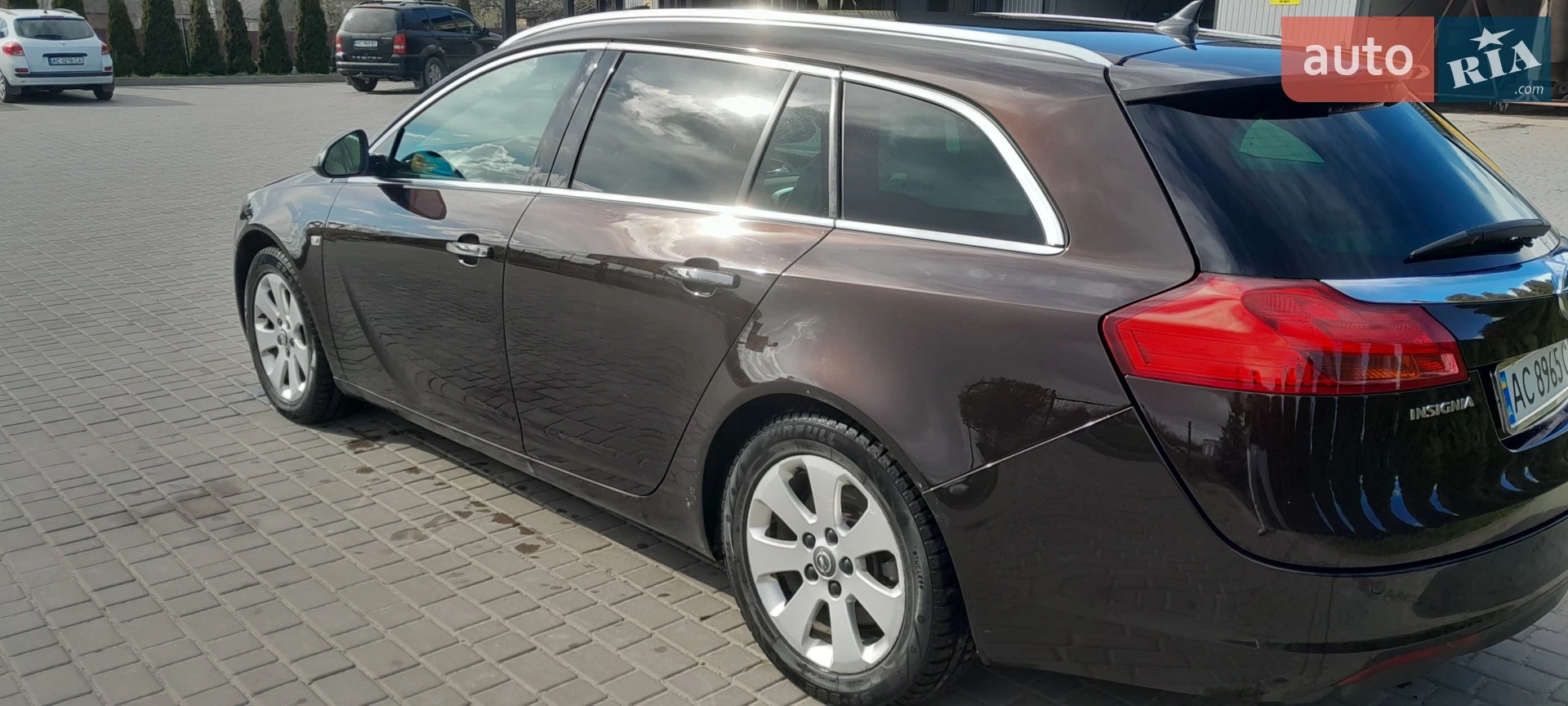 2010 Opel Insignia - мініатюра 3